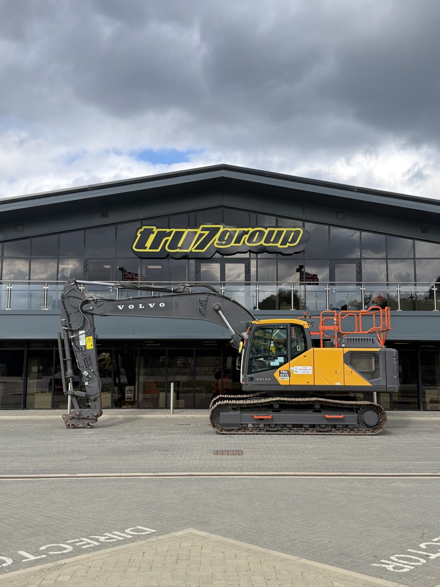 TRU3313 - 2024, VOLVO EC230 F EXCAVATOR - Image 2