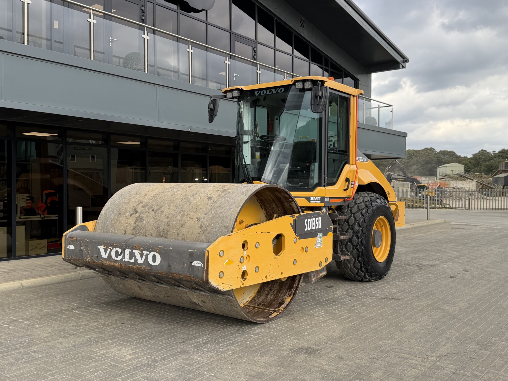 TRU2136 - FEB 2022, VOLVO SD135B HIGH TRACTION SOIL COMPACTOR - Image 4