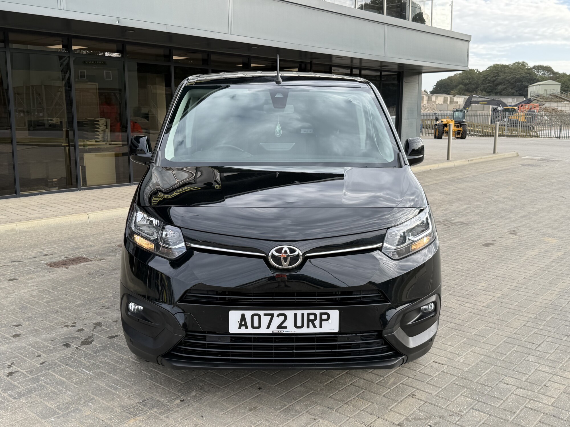 2022 '72 TOTOTA PROACE CITY 1.5 BLUEHDI ICON SHORT PANEL VAN 5DR DIESEL MANUAL SWB EURO 6 (100 BHP) - Image 3